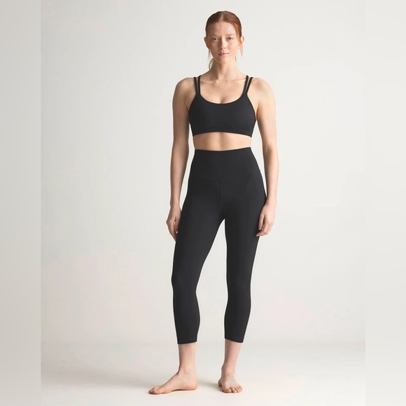 Quince Pants - Quince Ultra-Form High-Rise Capri size Medium